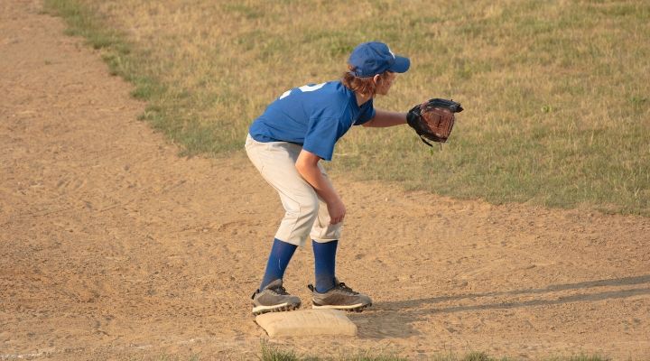 How to Be a Third Baseman in Baseball (Tips and Tricks)